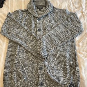 Men’s retrofit sweater